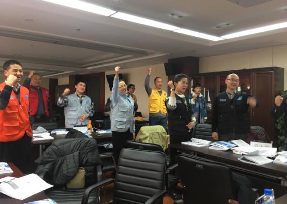 航空安全精益管理人員與易老師互動 航空安全精益管理人員與易老師互動